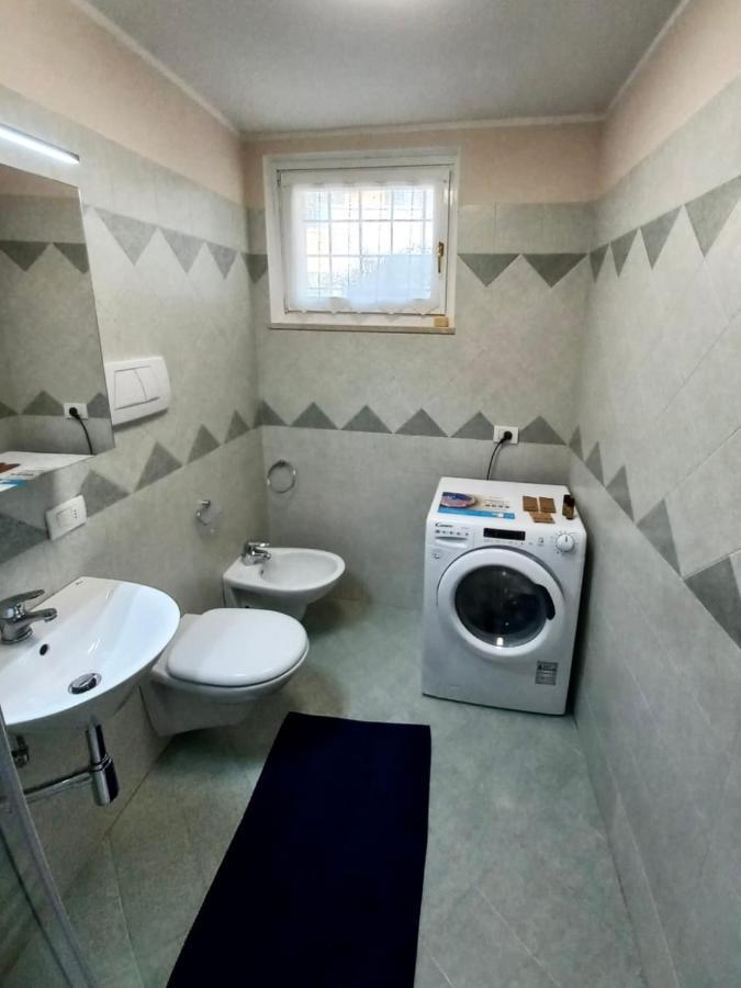 Vicolo 11 Apartment Calmasino Bagian luar foto